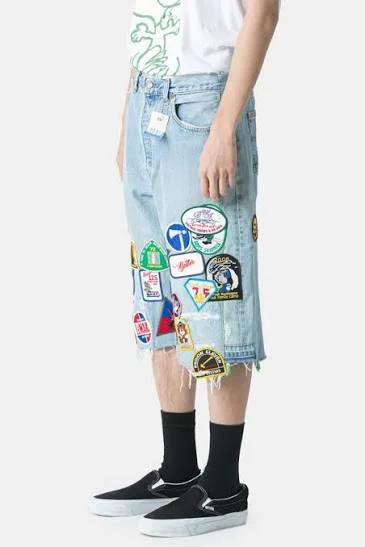 Better With Age Shorts Outfit Ideas for Summer